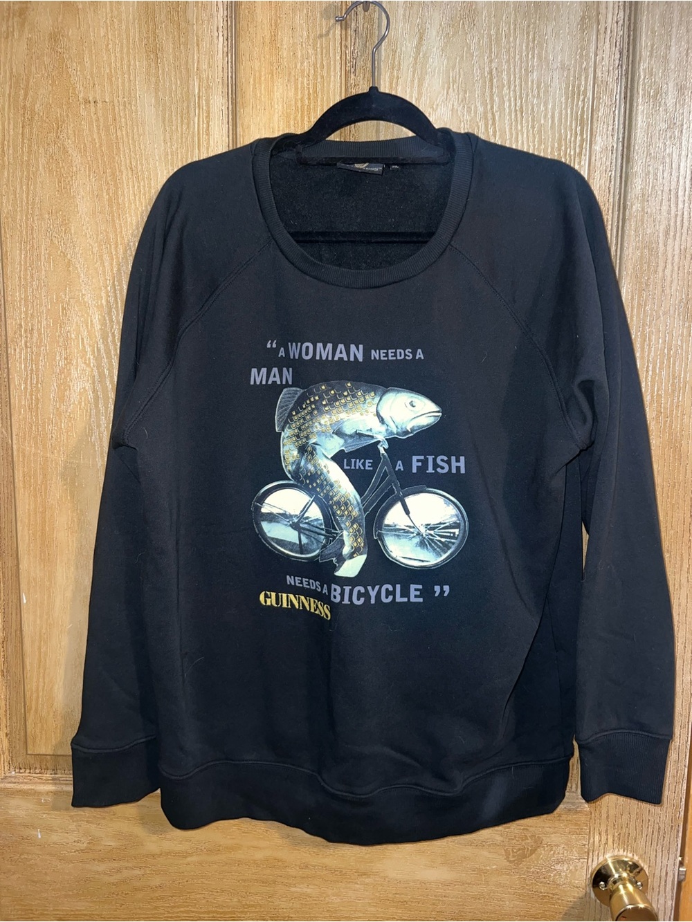 Guinness Womens Black Graphic Sweatshirt - Fish Bicycle Design. Size XXL NWOT